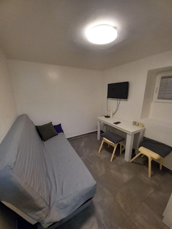 Apartamento Skardarlija Pijaca Studio Belgrado Exterior foto